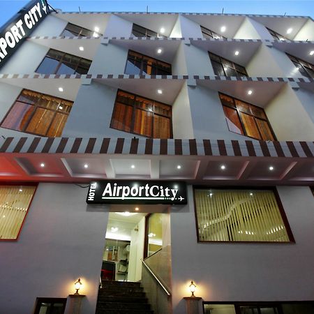 Hotel Airport City Neu-Delhi Exterior foto